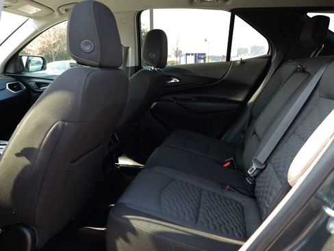 Used 2019 Chevrolet Equinox LT image 28