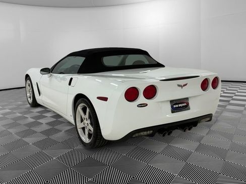Used 2006 Chevrolet Corvette Convertible w/ Preferred Equipment Group RWD image 3