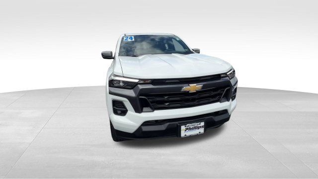 Certified 2024 Chevrolet Colorado LT w/ LT Convenience Package III AWD/4WD image 9