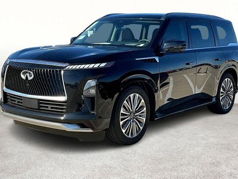 Used 2025 INFINITI QX80 Luxe image 2