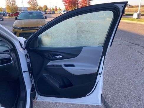 Used 2020 Chevrolet Equinox Premier w/ LPO, Floor Liner Package image 32
