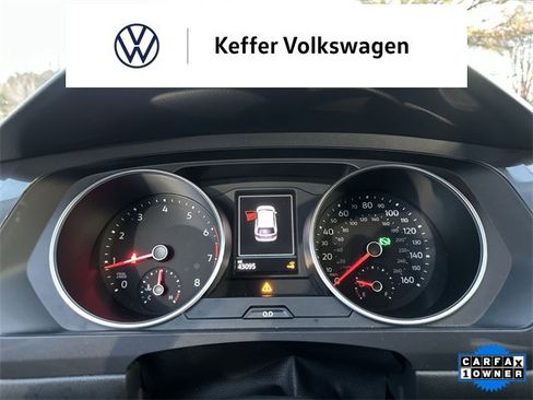 Used 2020 Volkswagen Tiguan SE image 15