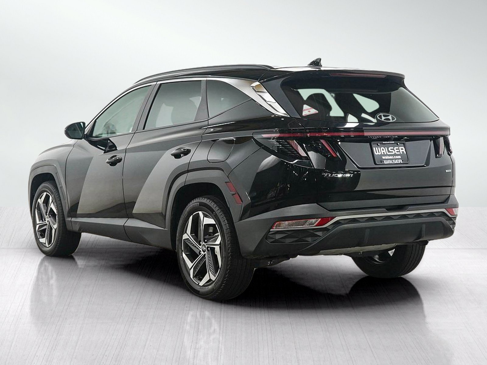 Used 2024 Hyundai Tucson SEL w/ Convenience Package AWD/4WD image 3