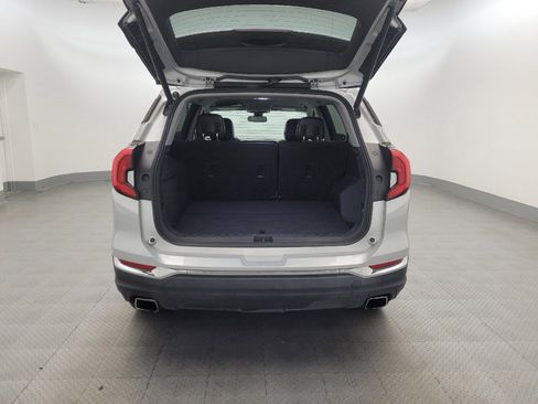 Used 2020 GMC Terrain SLT w/ Preferred Package FWD image 29