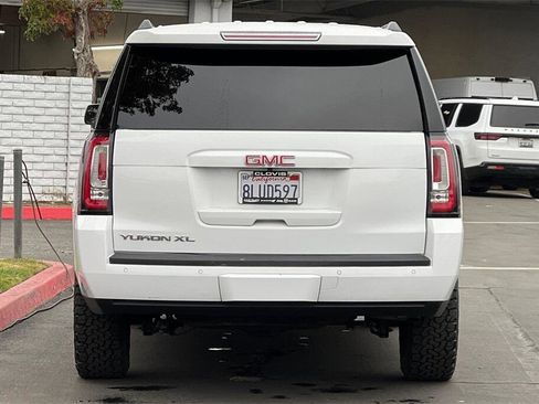 Used 2020 GMC Yukon XL SLT image 5