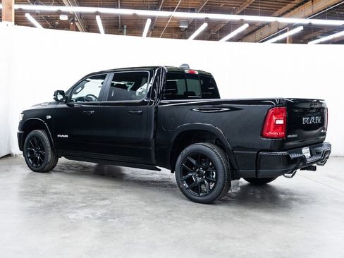 New 2026 RAM 1500 Laramie AWD/4WD image 4