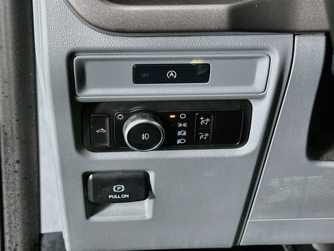 Used 2025 Ford F150 XLT w/ Equipment Group 301A Standard RWD image 17
