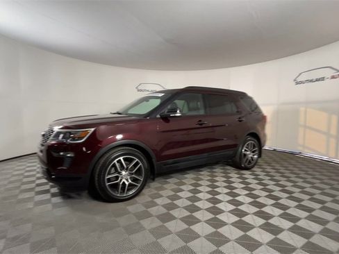 Used 2019 Ford Explorer Sport w/ Equipment Group 401A image 4