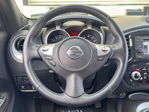 Used 2014 Nissan Juke SL AWD/4WD image 19