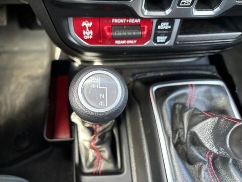 Used 2023 Jeep Gladiator Rubicon w/ Trailer Tow Package image 17