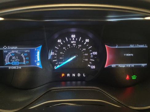 Used 2020 Ford Fusion SE FWD image 23