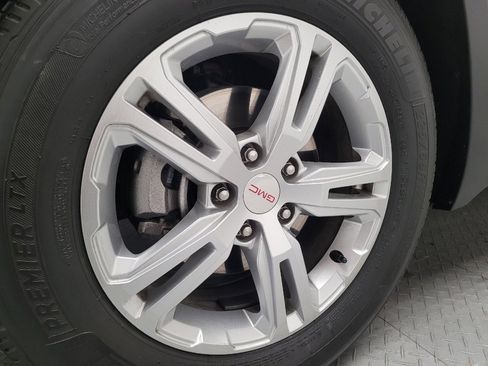 Used 2018 GMC Terrain SLE w/ Driver Convenience Package image 31