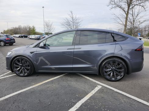 Used 2023 Tesla Model X AWD/4WD image 16