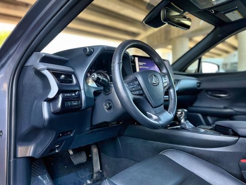 Used 2023 Lexus UX 250h AWD w/ Premium Package image 15