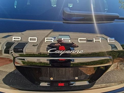 Used 2014 Porsche Cayenne image 10