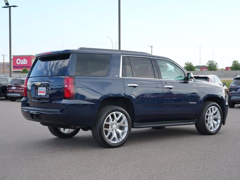 Used 2017 Chevrolet Tahoe LT AWD/4WD image 3
