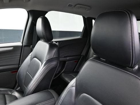 Used 2024 Ford Escape Platinum AWD/4WD image 14