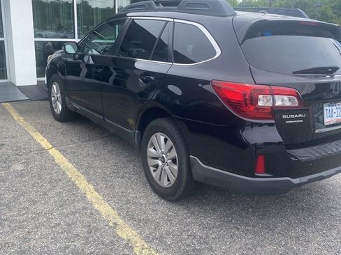 Used 2015 Subaru Outback 2.5i Premium AWD/4WD image 4