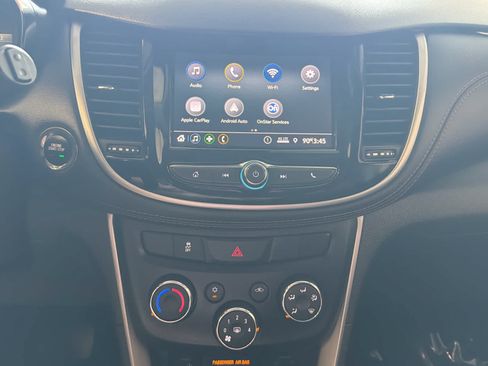 Used 2022 Chevrolet Trax LT w/ Driver Confidence Package AWD/4WD image 40