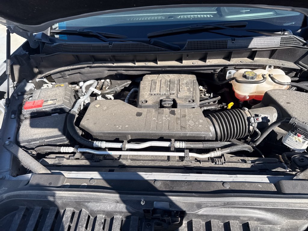 Used 2024 Chevrolet Silverado 1500 LT AWD/4WD image 26