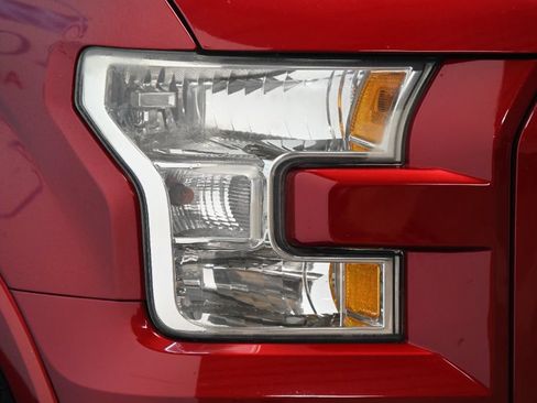 Used 2015 Ford F150 XLT w/ Equipment Group 301A Mid AWD/4WD image 9