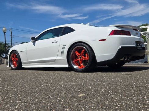 Used 2014 Chevrolet Camaro SS w/ RS Package RWD image 7