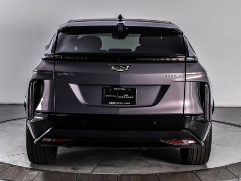 Used 2024 Cadillac Lyriq Sport w/ Nappa Leather Package AWD/4WD image 5