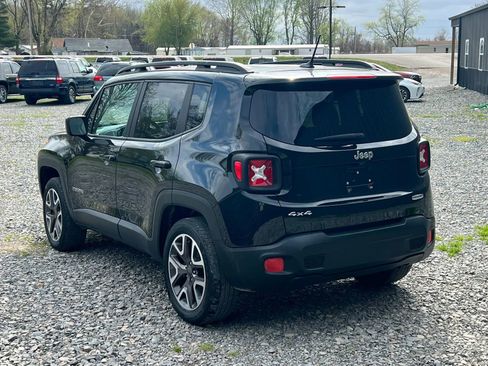 Used 2016 Jeep Renegade Latitude w/ Popular Equipment Group image 3
