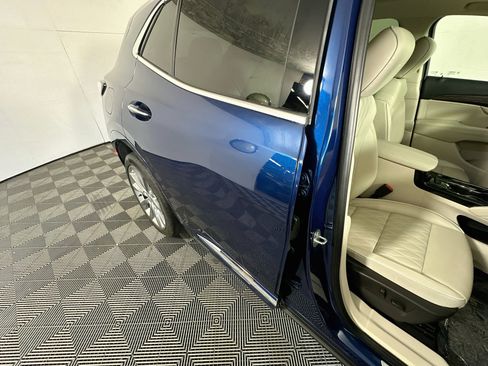 Used 2023 Buick Envision Avenir FWD image 28
