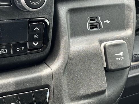 New 2024 RAM ProMaster 2500 w/ Storage Group image 16