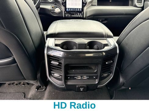 Used 2022 RAM 1500 Laramie AWD/4WD image 11