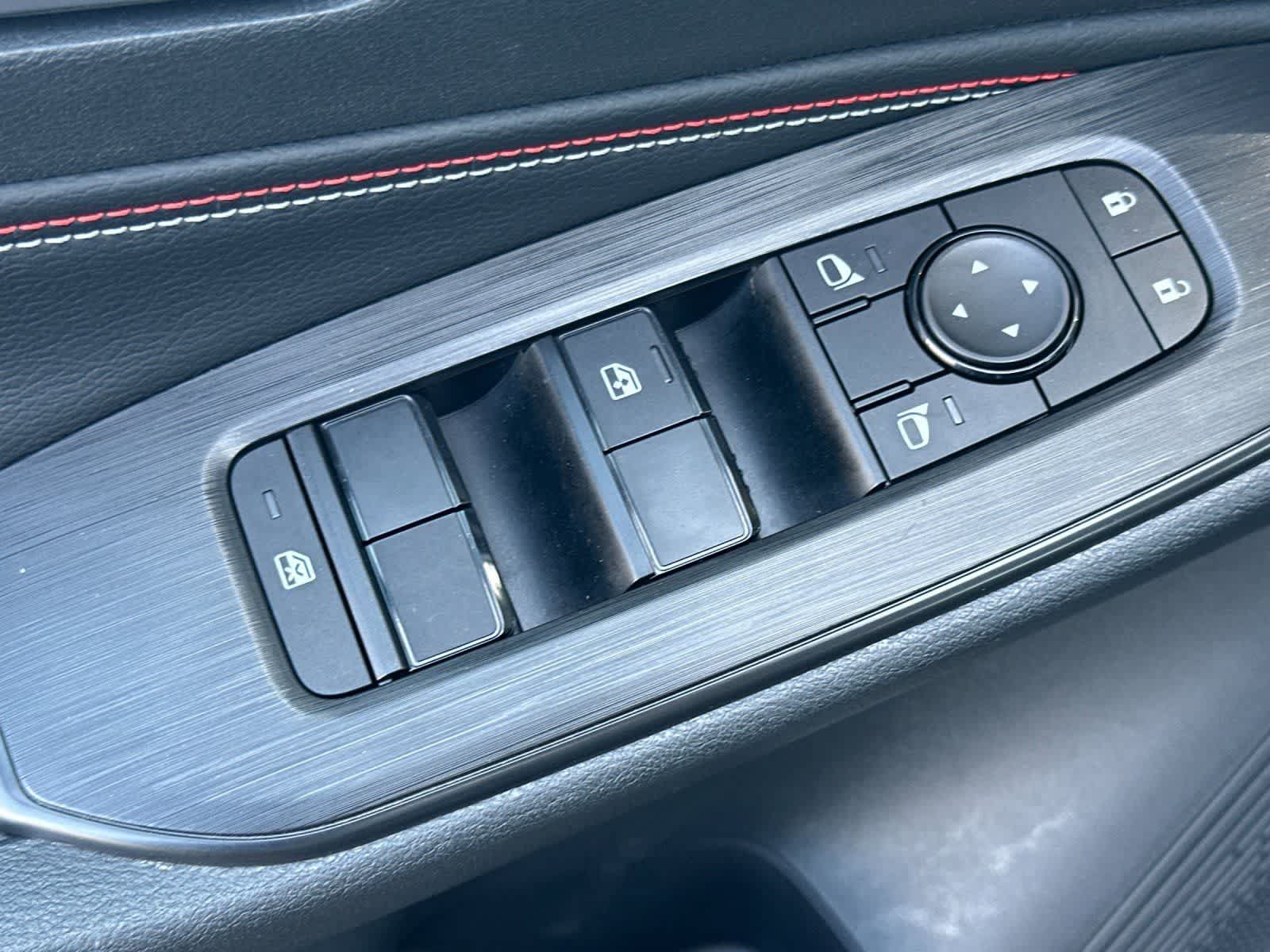 Used 2026 Nissan Sentra SR w/ Floor Mat Package FWD image 14