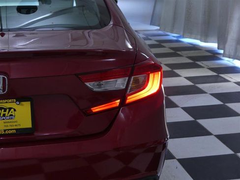 Used 2020 Honda Accord EX image 19