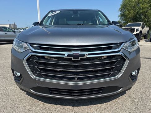 Used 2021 Chevrolet Traverse Premier FWD image 11
