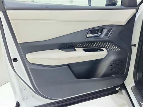 Certified 2024 Nissan Ariya AWD image 21