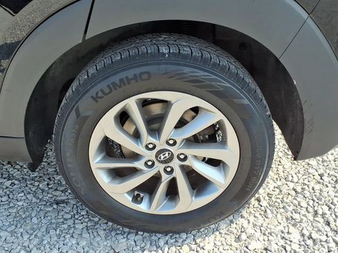 Used 2018 Hyundai Tucson SE w/ Cargo Package FWD image 16
