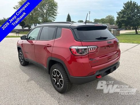 Used 2026 Jeep Compass Trailhawk w/ Sun, Sound & Navigation Group AWD/4WD image 4