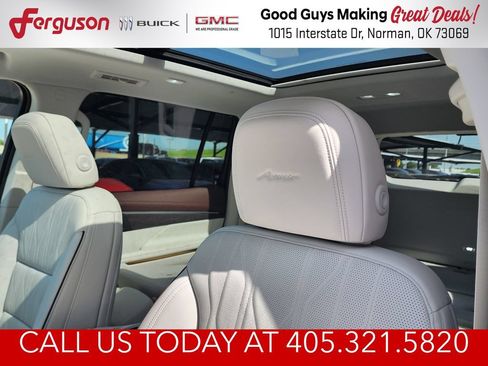 New 2026 Buick Enclave Avenir w/ Super Cruise Package FWD image 16
