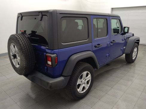 Used 2018 Jeep Wrangler Unlimited Sport S AWD/4WD image 9