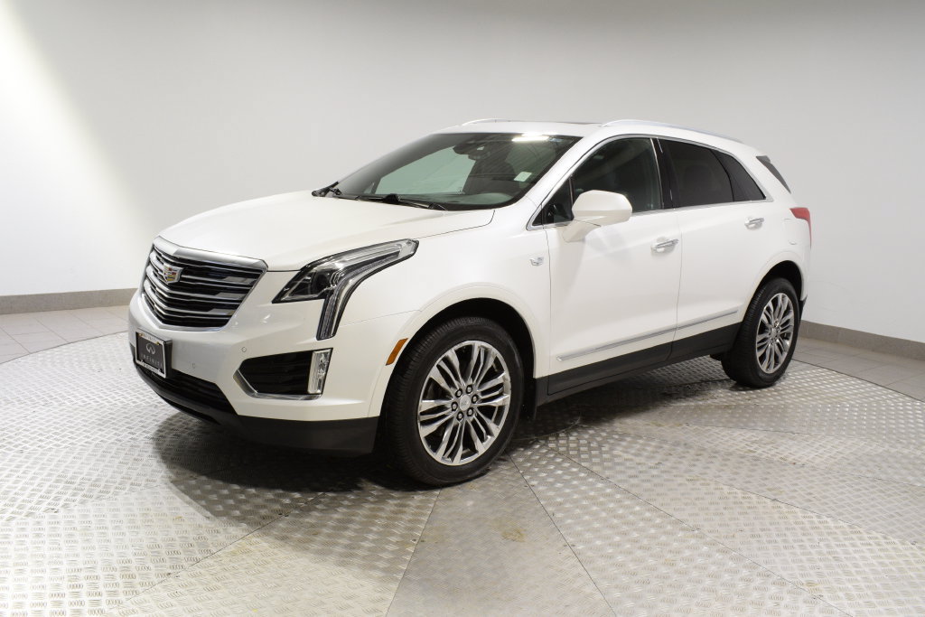 Used 2017 Cadillac XT5 Premium Luxury AWD/4WD image 9
