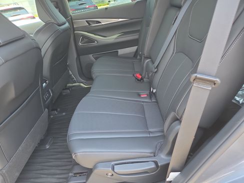 Used 2026 INFINITI QX60 Luxe w/ Cargo Package image 7