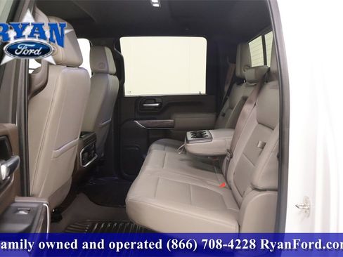 Used 2022 Chevrolet Silverado 2500 LTZ w/ LTZ Convenience Package image 12
