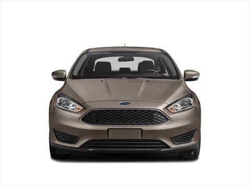 Used 2015 Ford Focus SE image 4