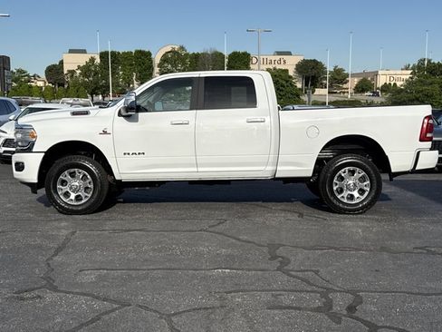 Used 2024 RAM 2500 Laramie AWD/4WD image 12