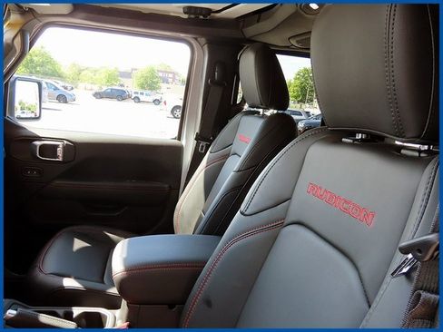 Certified 2024 Jeep Wrangler Unlimited Rubicon image 13