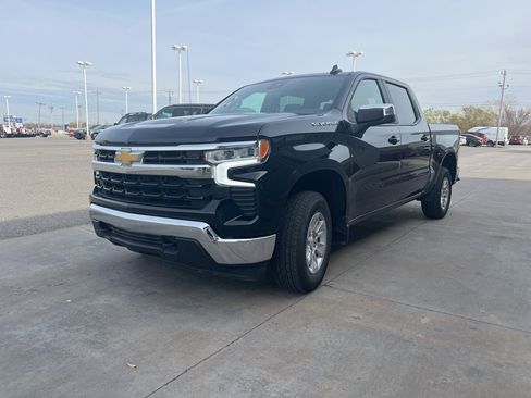 Used 2025 Chevrolet Silverado 1500 LT image 1