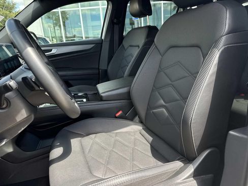 Used 2024 Volkswagen Atlas Cross Sport SE AWD/4WD image 15