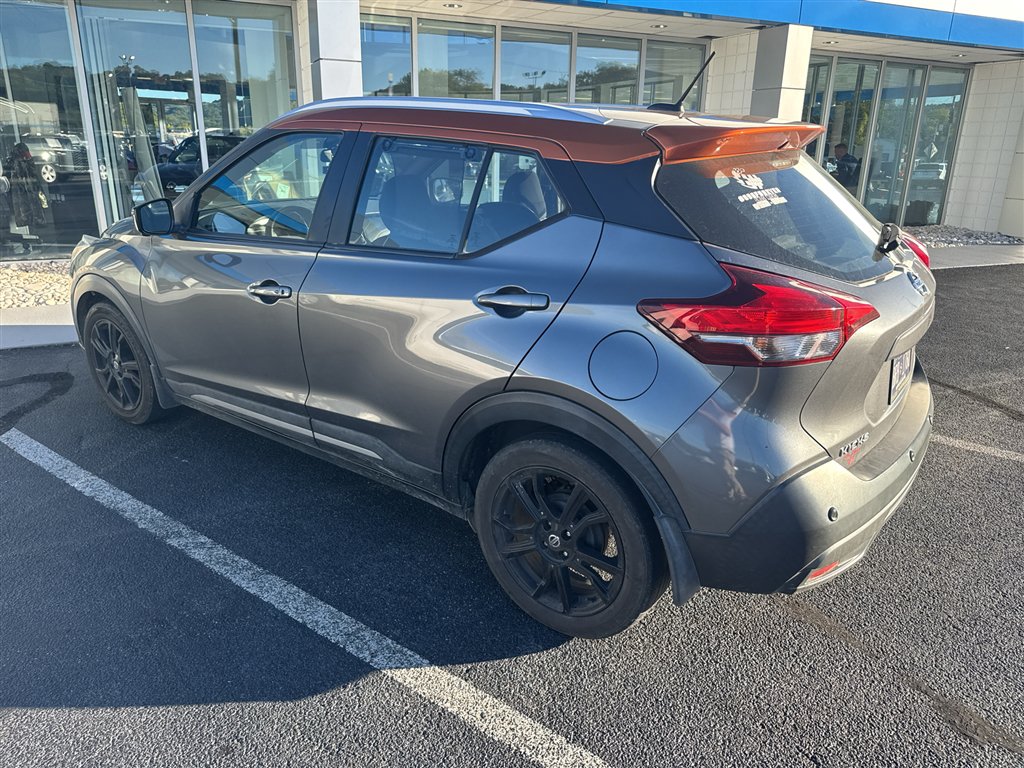 Used 2020 Nissan Kicks SR FWD image 6