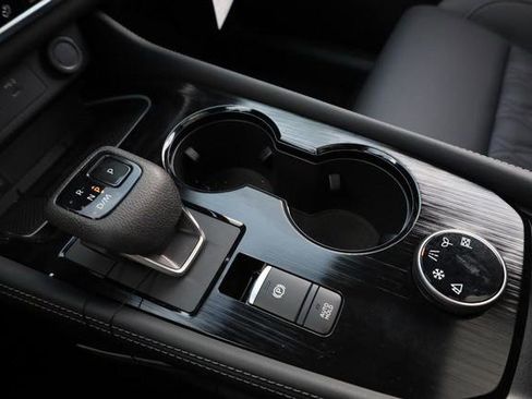 New 2026 Nissan Rogue Platinum image 18