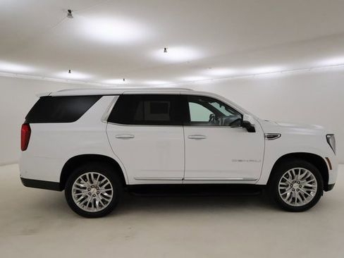 Certified 2025 GMC Yukon Denali image 2